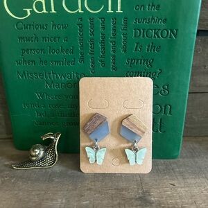 NWT Cute Wood and Resin Butterfly Dangle Earrings.